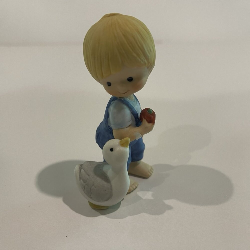 Vintage Country Cousins by Enesco Scooter With Duck And Apple 1981